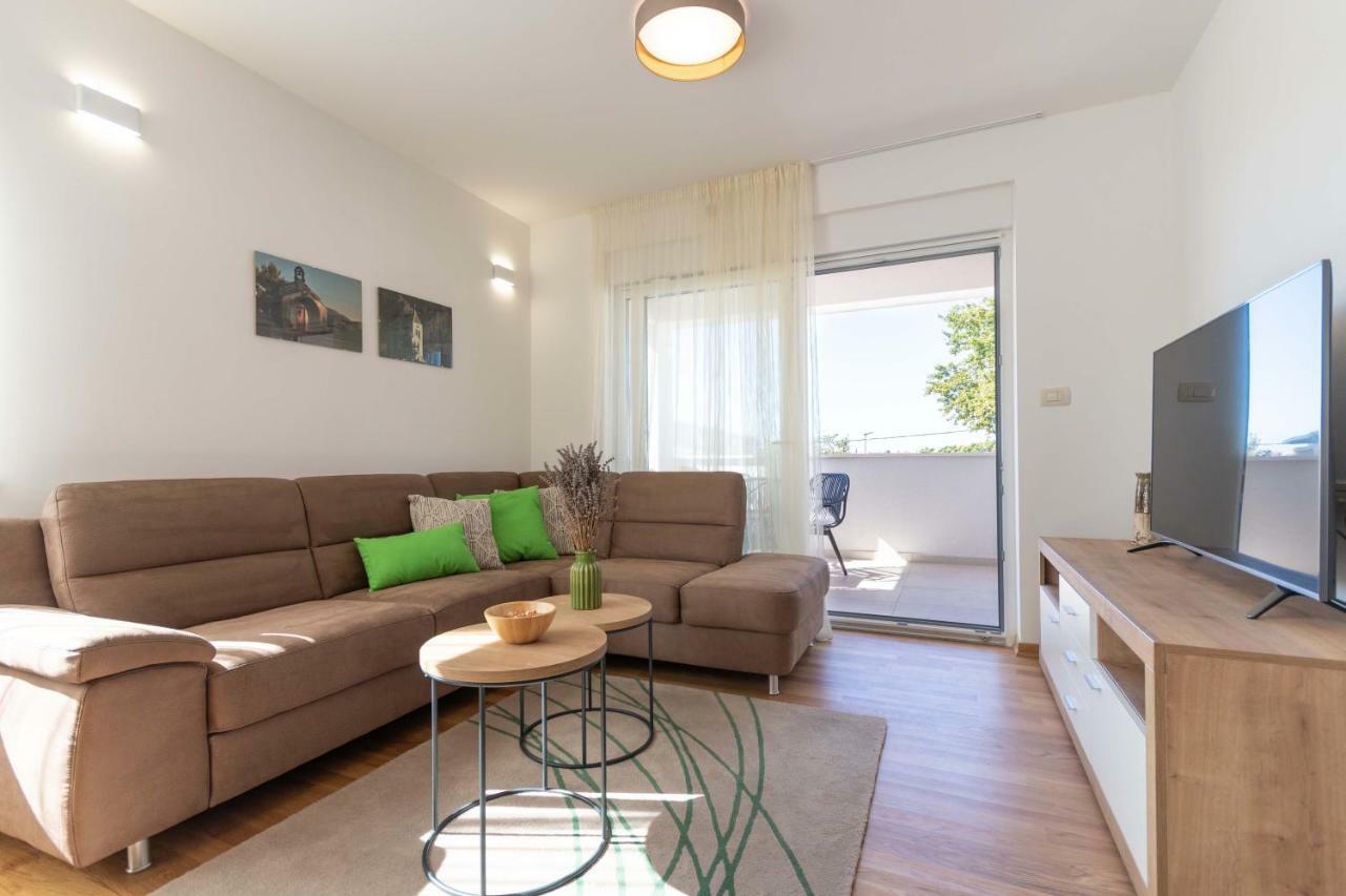 Apartment House Ivan John Podstrana Zewnętrze zdjęcie
