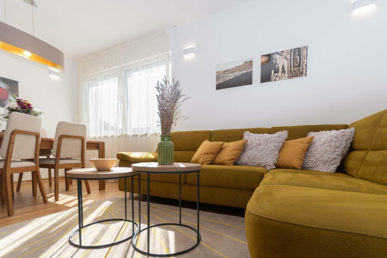 Apartment House Ivan John Podstrana Zewnętrze zdjęcie